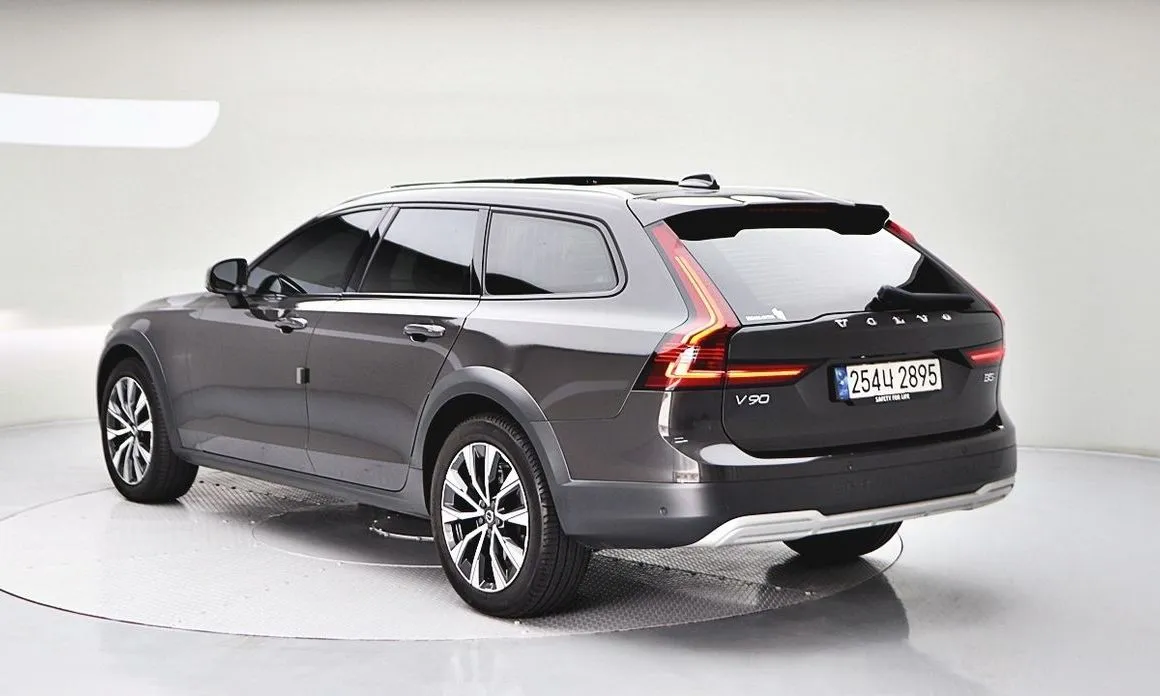 Volvo V90 2024 из KR, фото 8