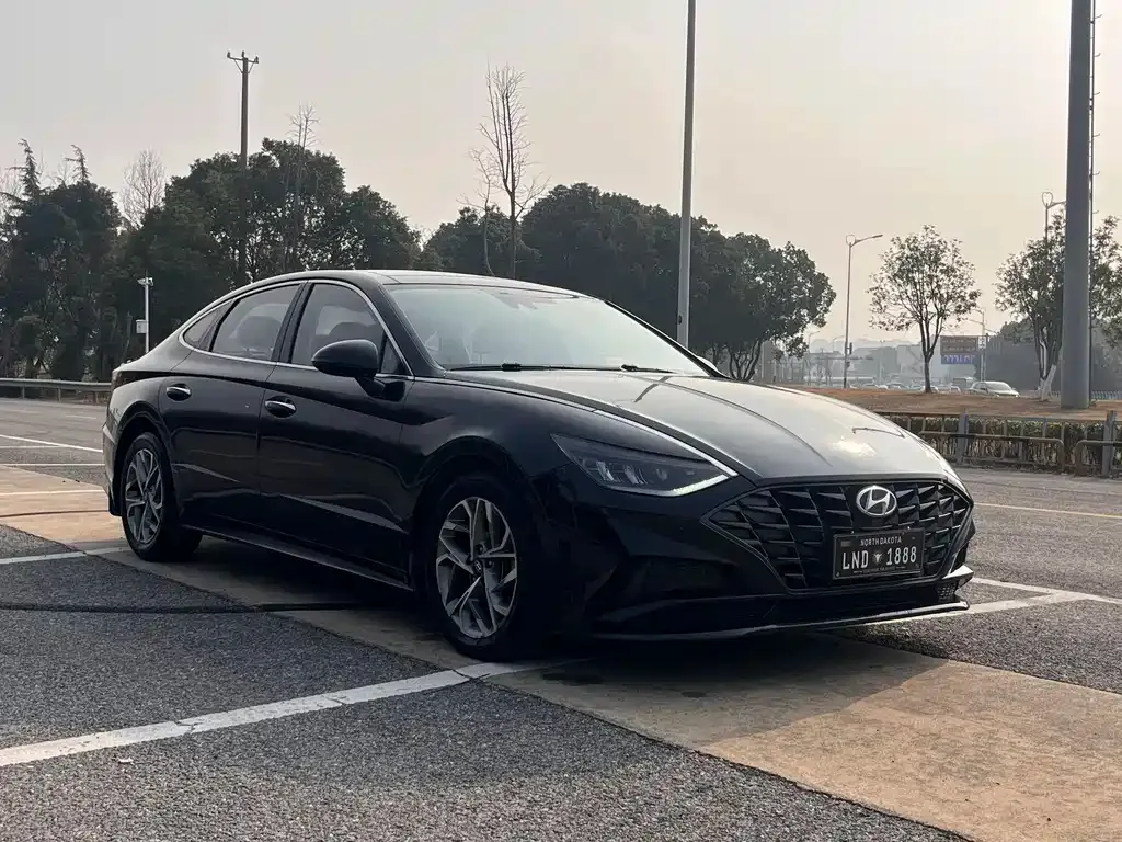 Hyundai Sonata — фото 2