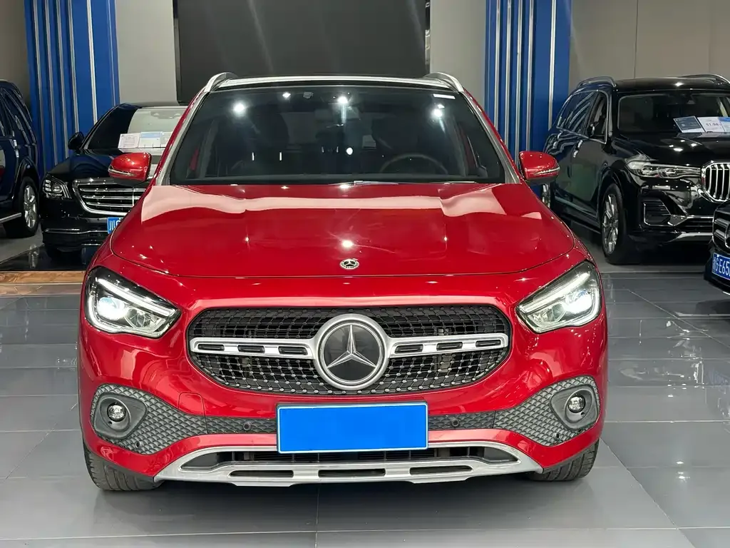 Mercedes-Benz GLA — фото 1