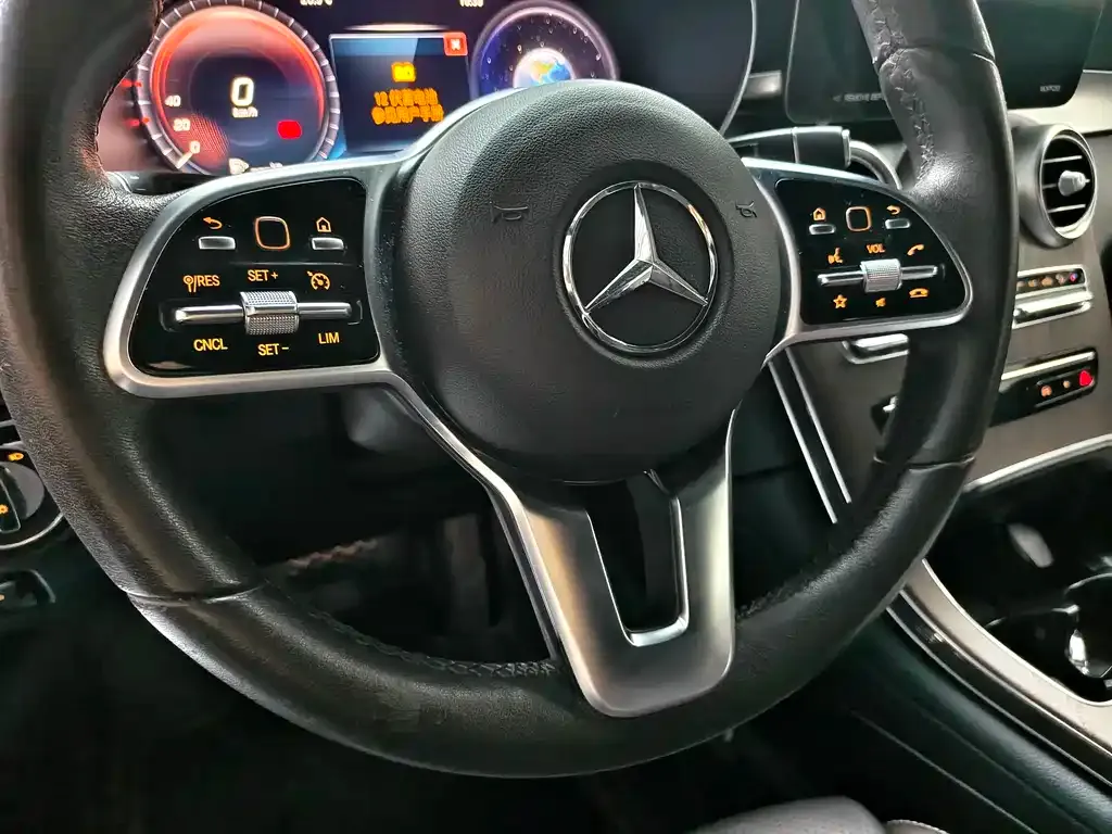 Mercedes-Benz GLC — фото 5