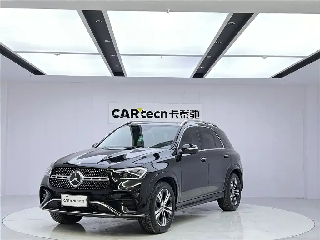 Mercedes-Benz GLE — фото 1