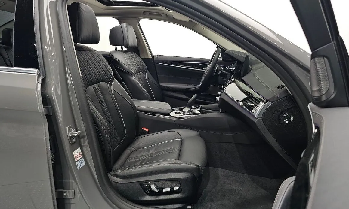 BMW 5-Series 2021 из KR, фото 4