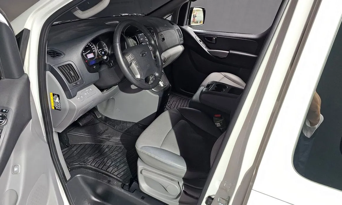 Hyundai Starex — фото 10