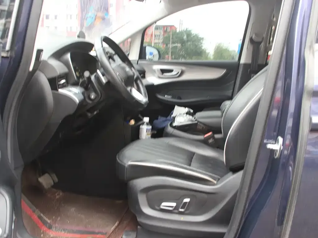 Roewe iMAX8 2022 из CN, фото 7