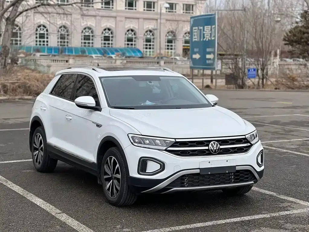 Volkswagen T-Roc — фото 3