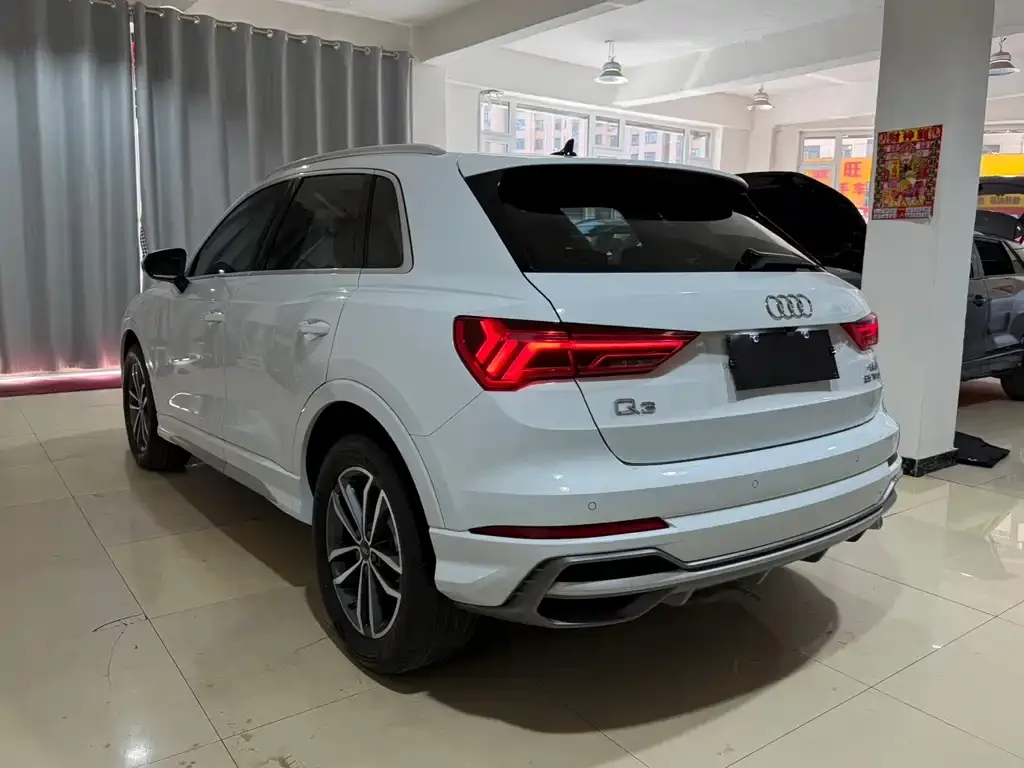 Audi Q3 — фото 5