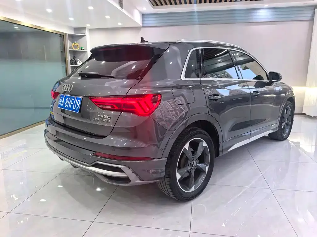 Audi Q3 — фото 2