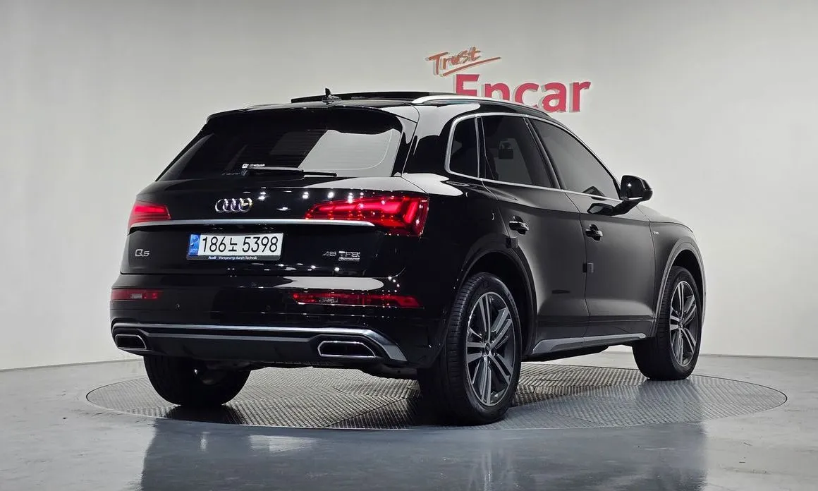 Audi Q5 — фото 9
