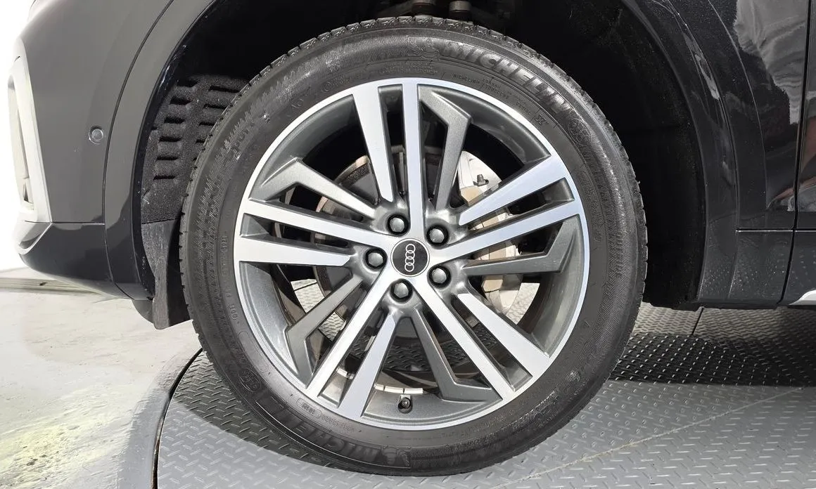 Audi Q5 — фото 8
