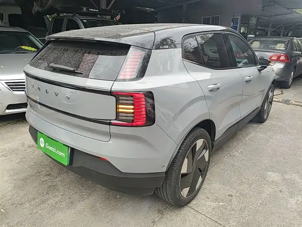 Volvo EX30 2024 из CN, фото 8
