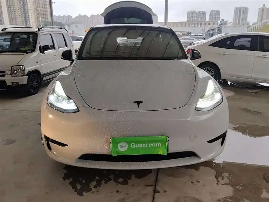 Tesla Model Y — фото 7