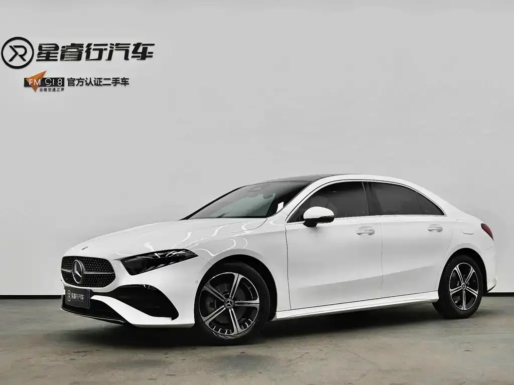 Mercedes-Benz A-Class — фото 1