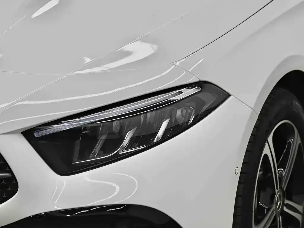 Mercedes-Benz A-Class — фото 4