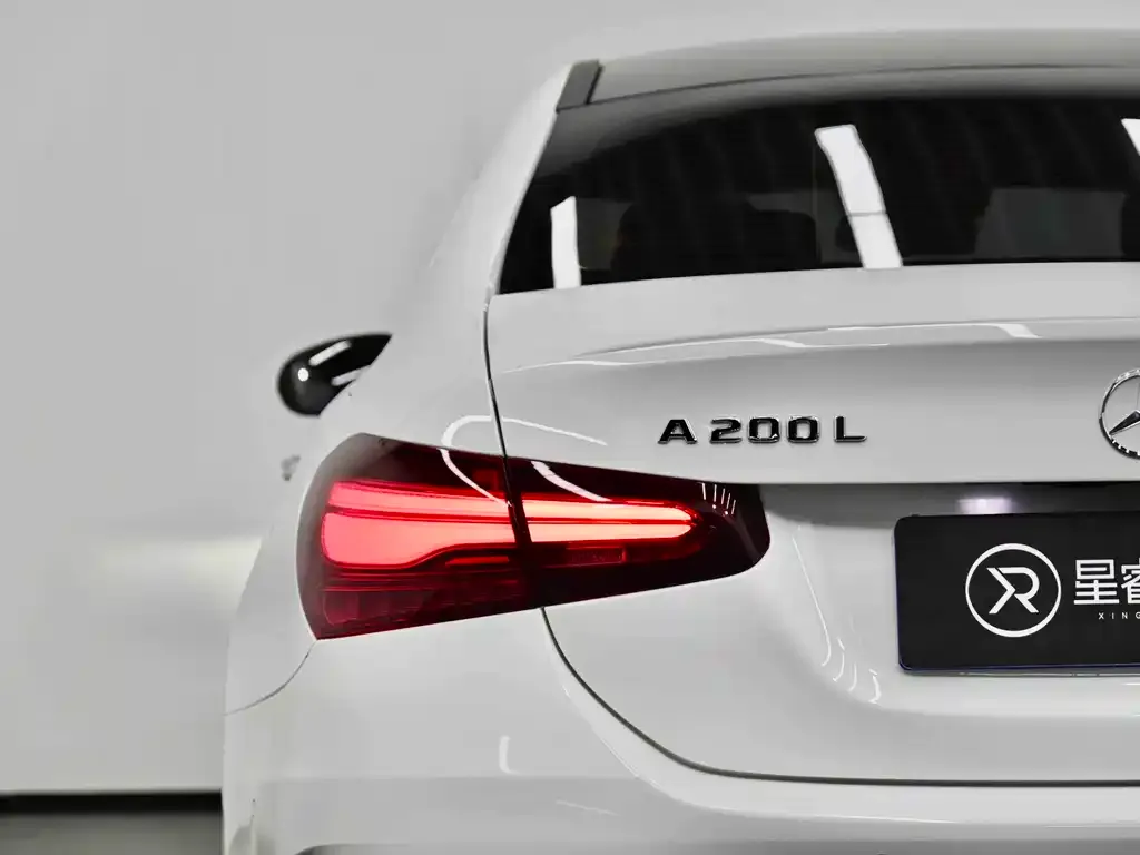 Mercedes-Benz A-Class — фото 7