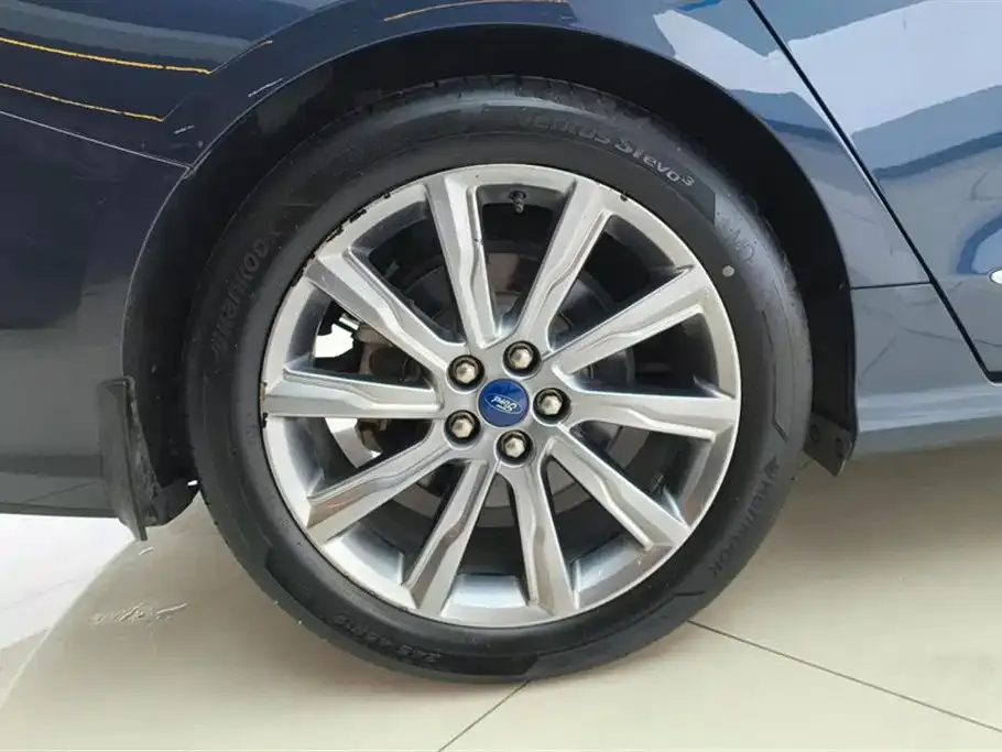Ford Taurus 2021 из CN, фото 4
