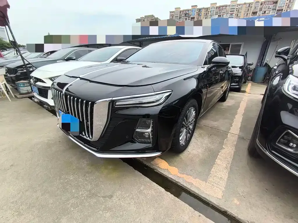 Hongqi H5 — фото 1