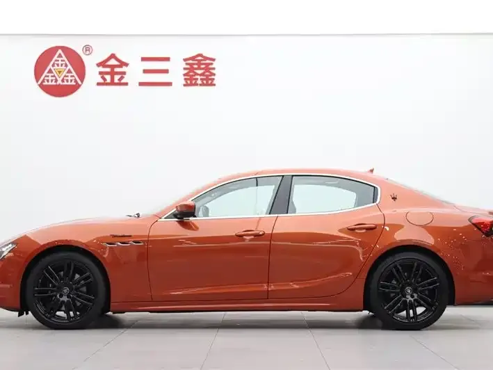 Maserati Ghibli — фото 9