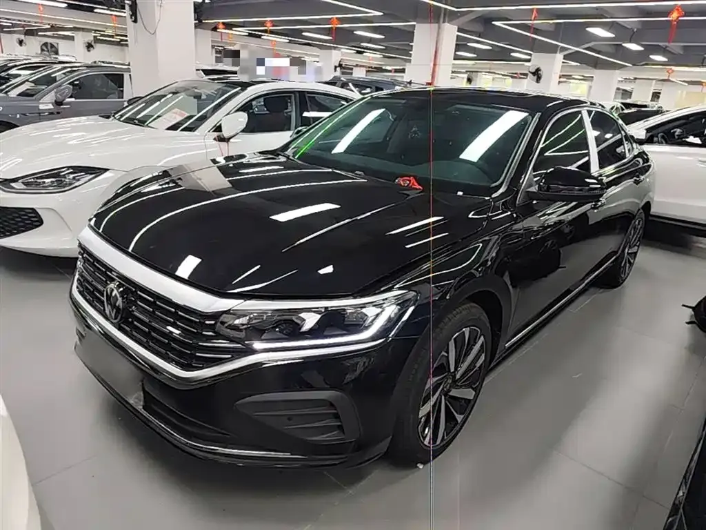 Volkswagen Passat — фото 1