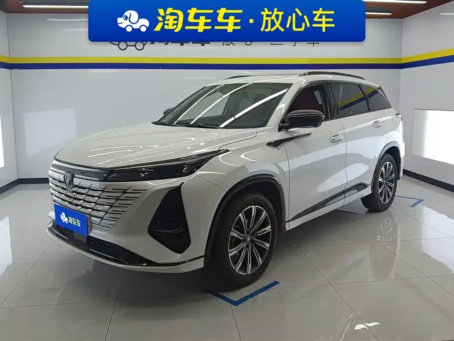 Changan CS75PLUS — фото 1