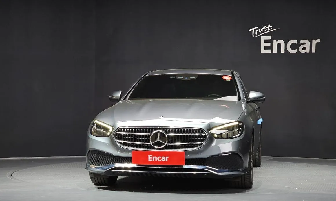 Mercedes-Benz E-Class — фото 5