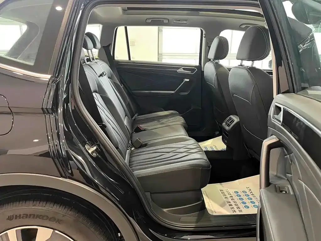 Volkswagen Tiguan L New Energy — фото 10