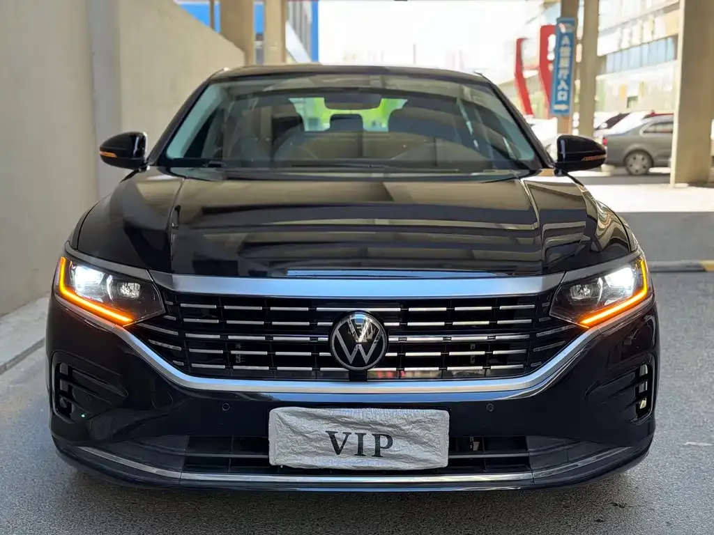 Volkswagen Passat — фото 5