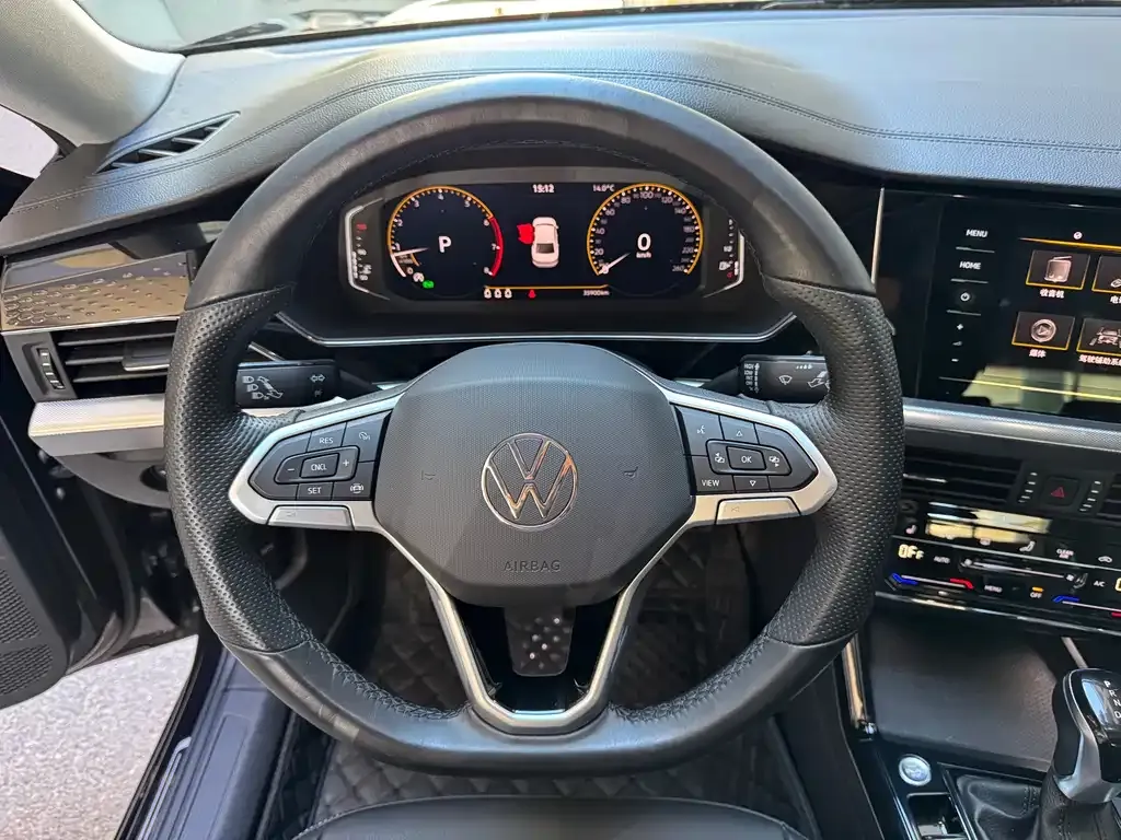 Volkswagen Passat — фото 6
