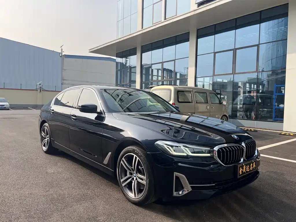 BMW 5 Series — фото 3