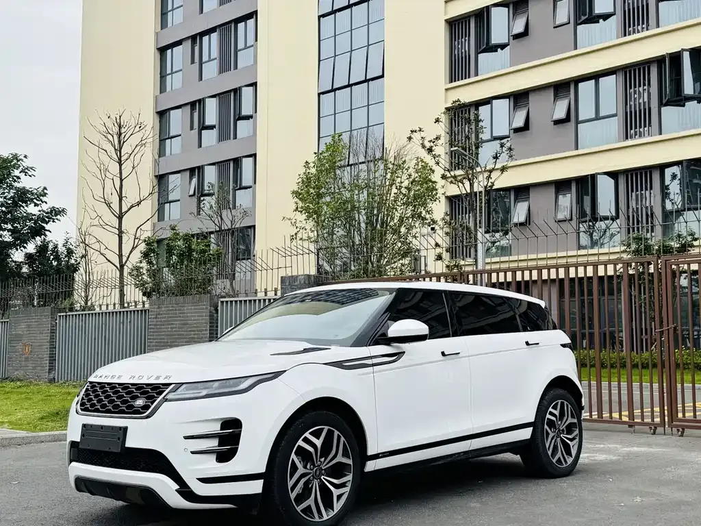 Land Rover Evoque — фото 1