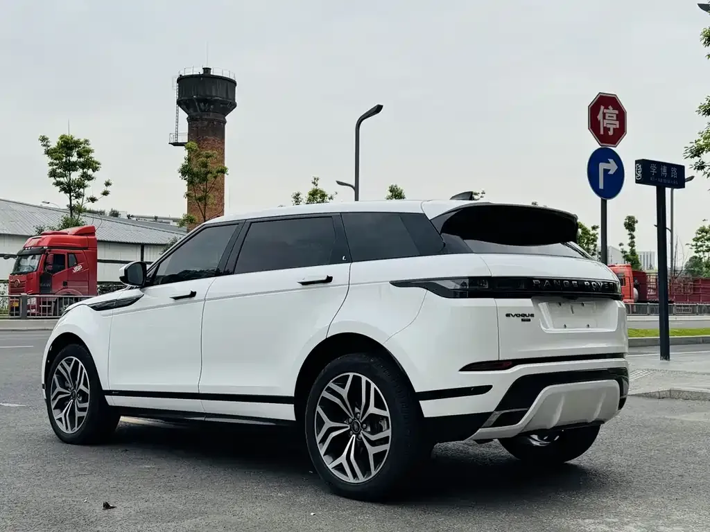 Land Rover Evoque — фото 2