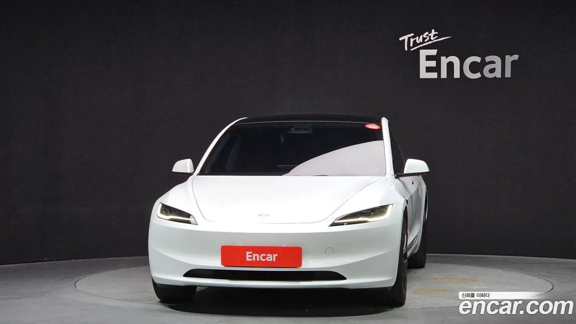 Tesla Model 3 2024 из KR, фото 3