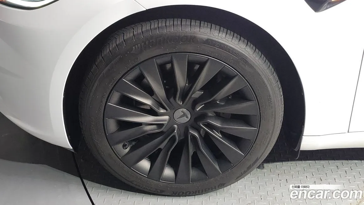 Tesla Model 3 2024 из KR, фото 6