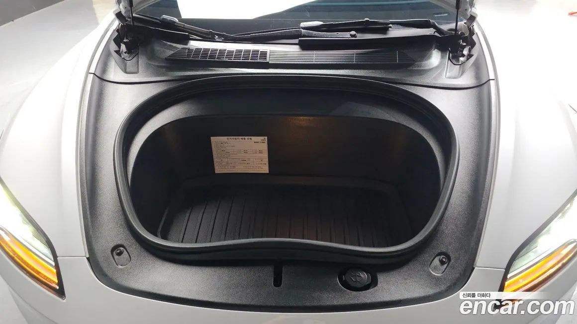 Tesla Model 3 2024 из KR, фото 7