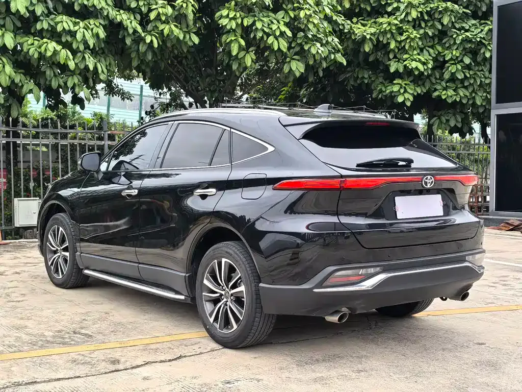 Toyota Harrier 2022 из CN, фото 3