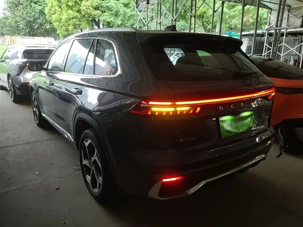 Geely Xingyue L — фото 10