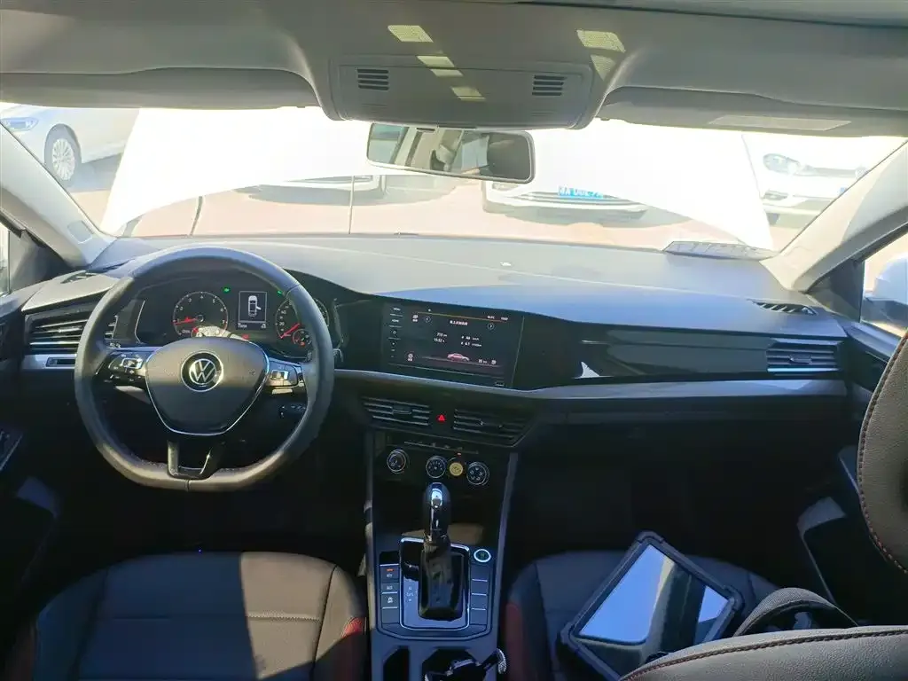 Volkswagen Bora 2022 из CN, фото 8