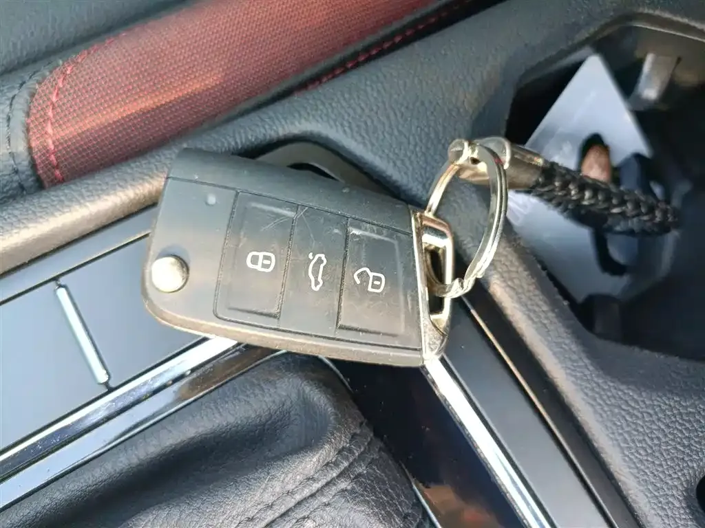 Volkswagen Bora 2022 из CN, фото 10
