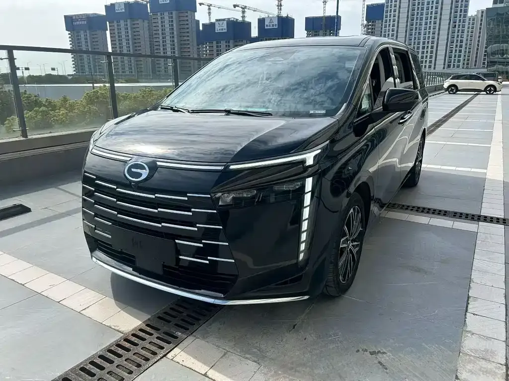 GAC Motor Trumpchi E8