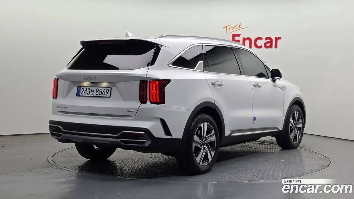 Kia Sorento — фото 5