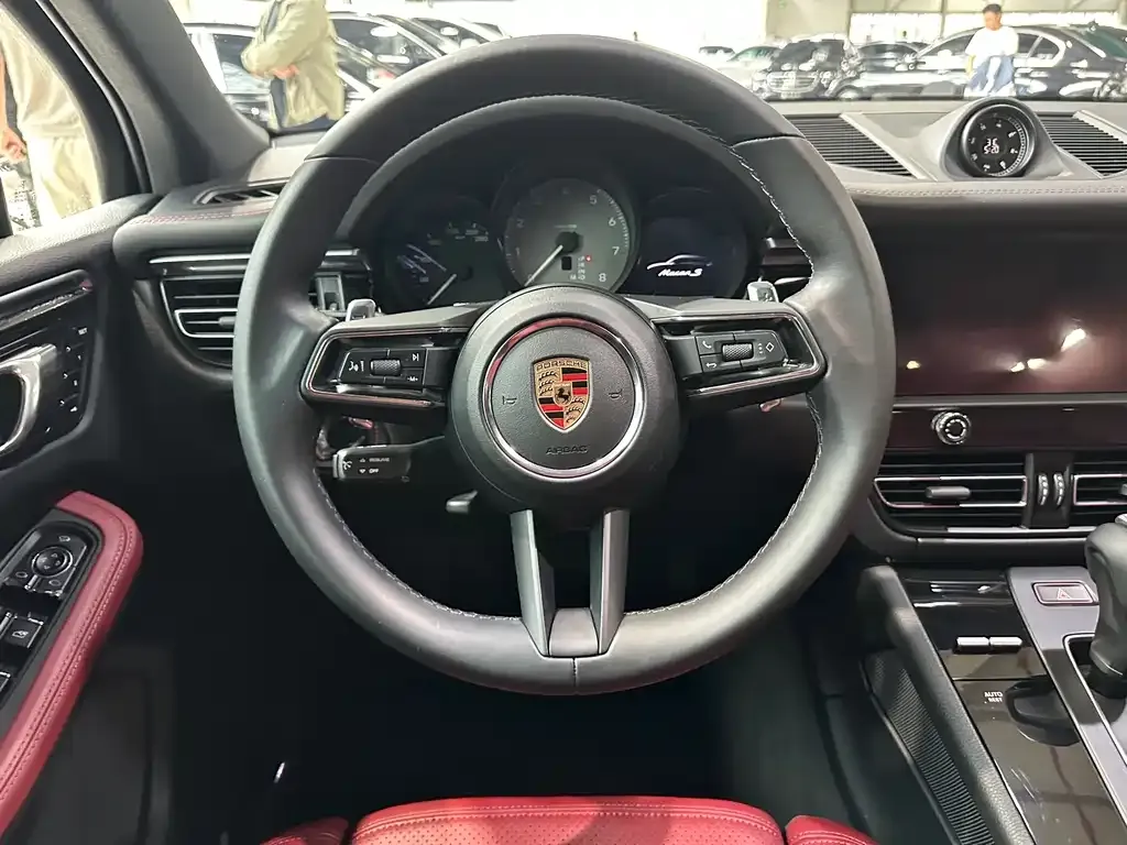 Porsche Macan — фото 3