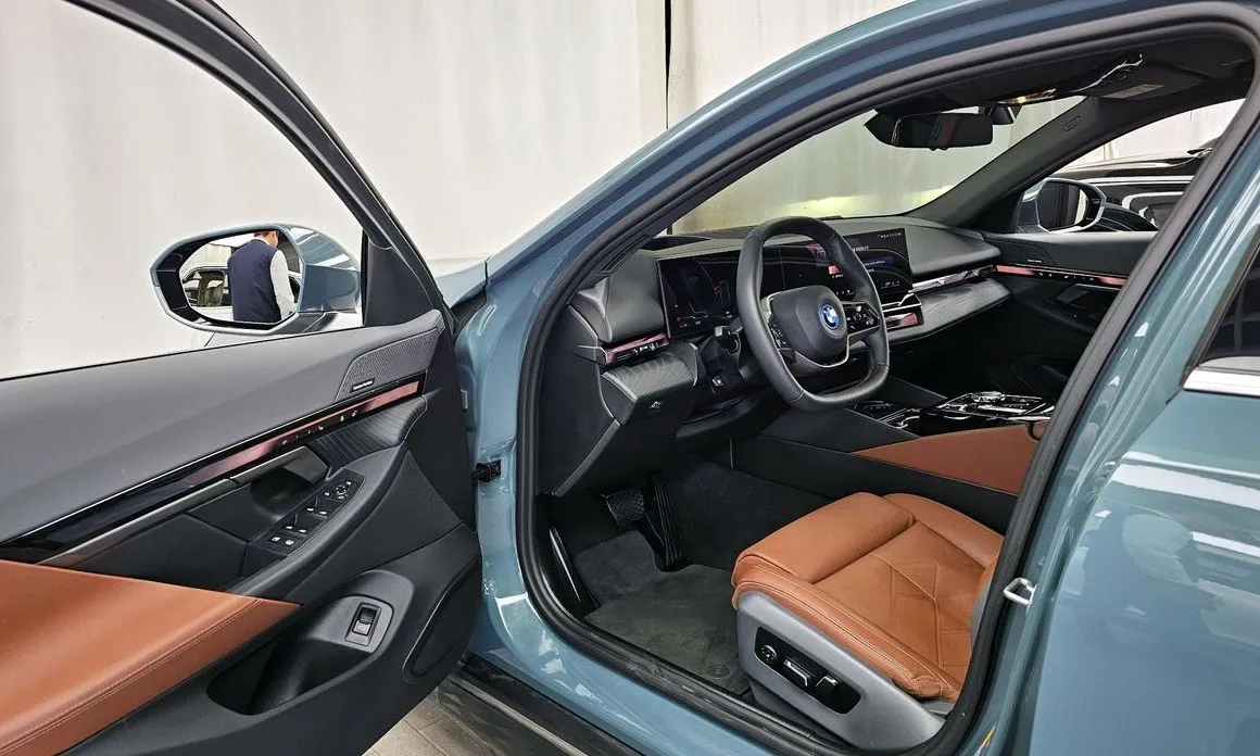 BMW i5 2024 из KR, фото 10