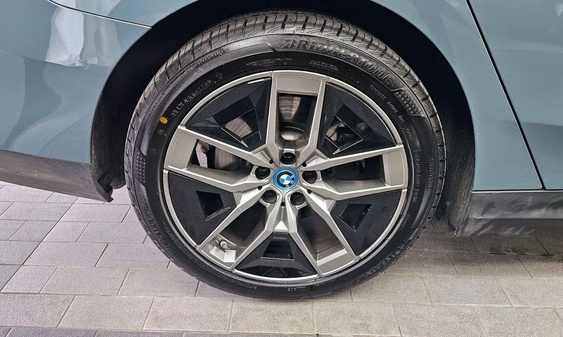 BMW i5 2024 из KR, фото 8