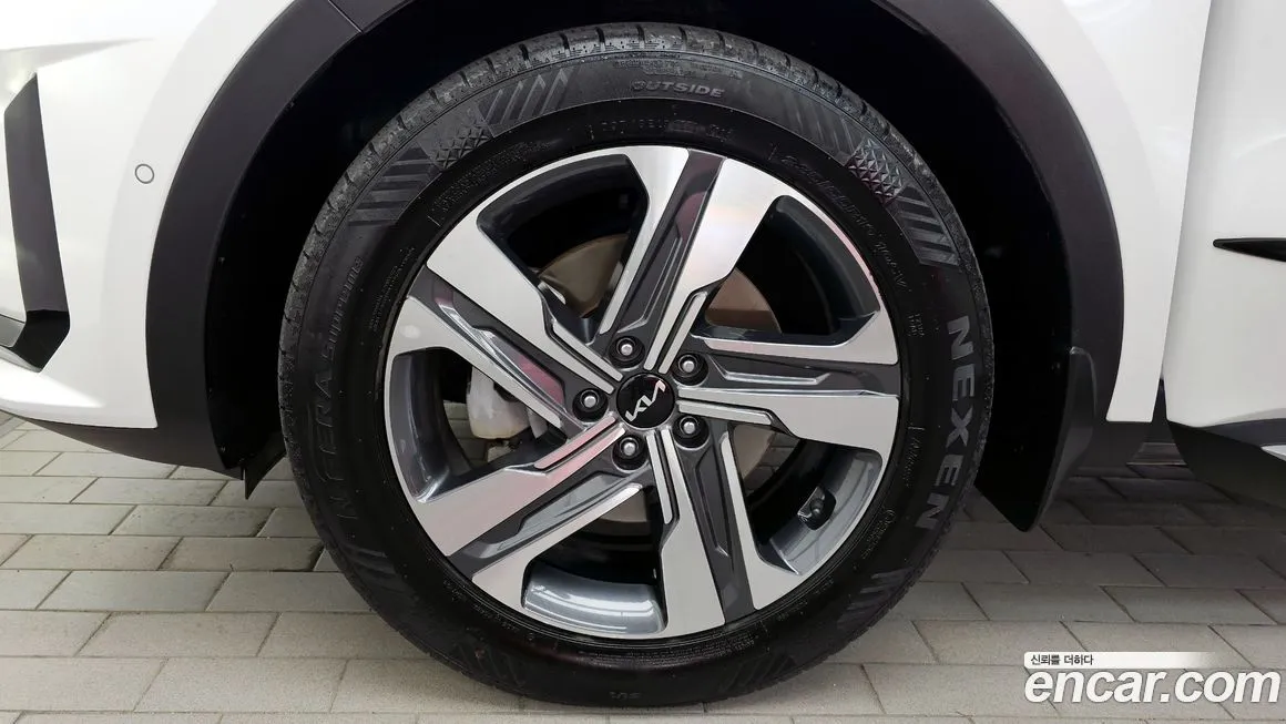 Kia Sorento — фото 5