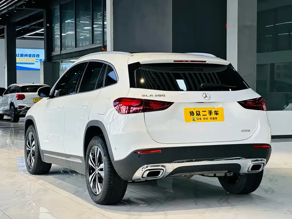 Mercedes-Benz GLA — фото 6