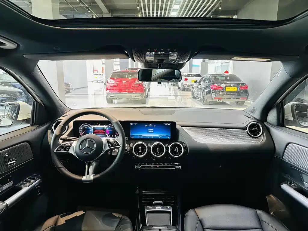 Mercedes-Benz GLA — фото 7