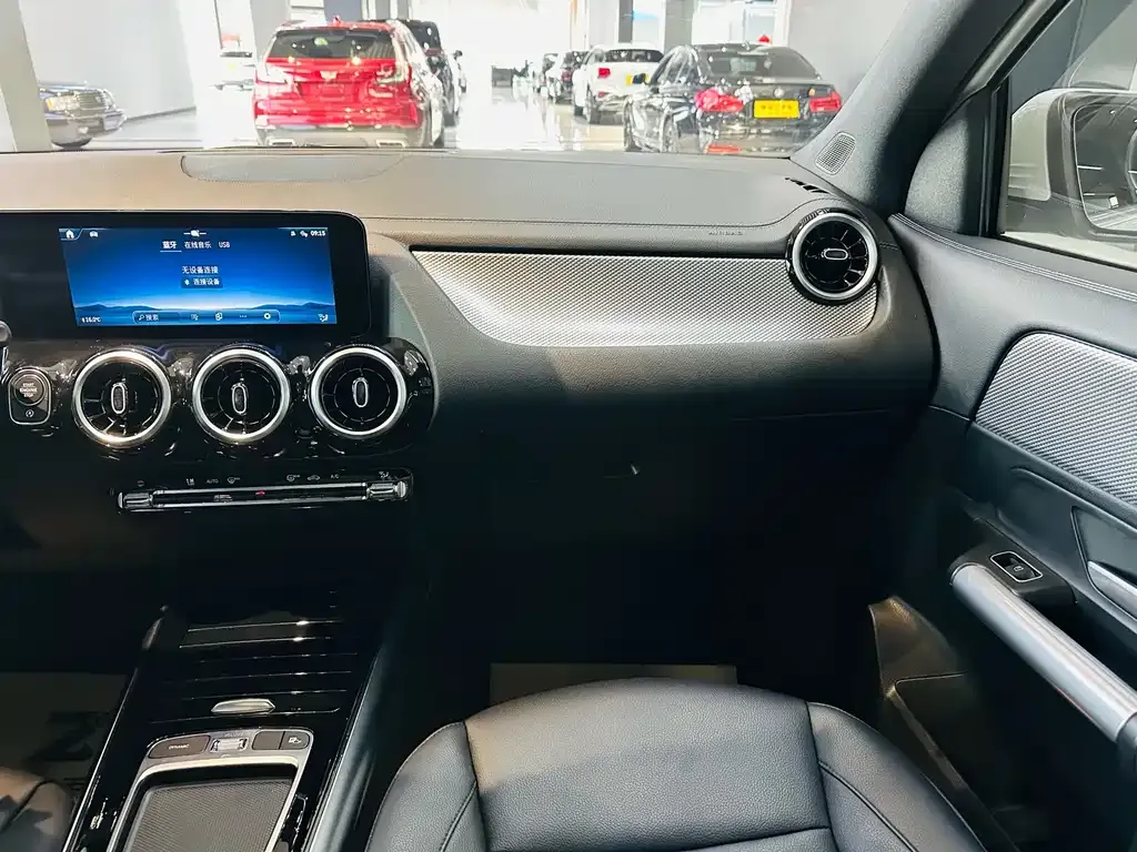 Mercedes-Benz GLA — фото 5