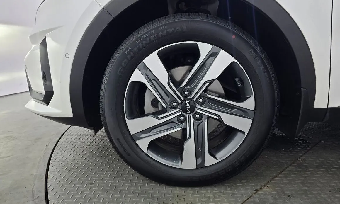 Kia Sorento — фото 10