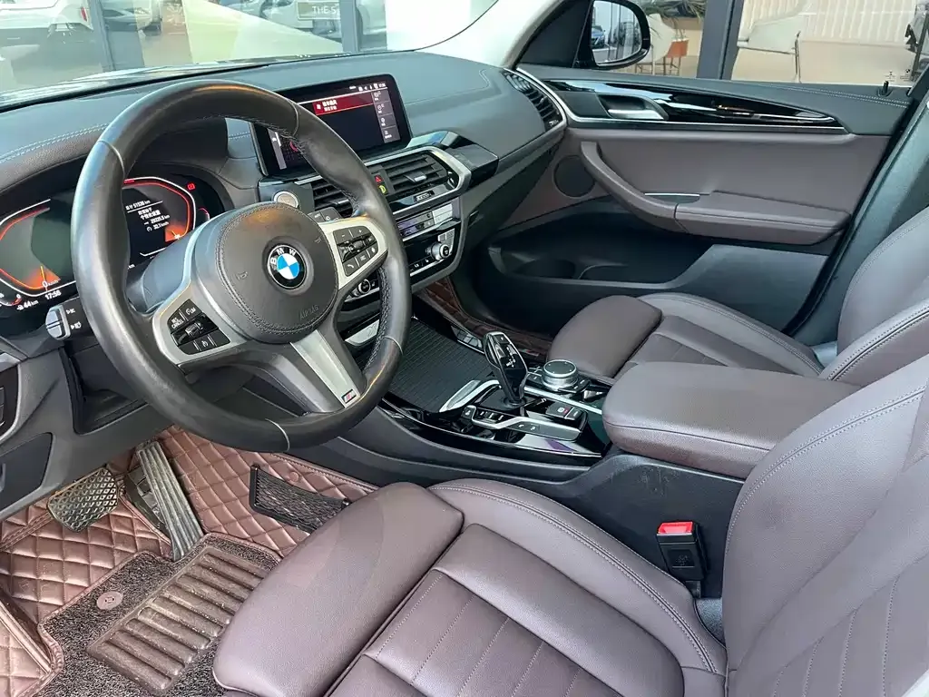 BMW X3 — фото 10