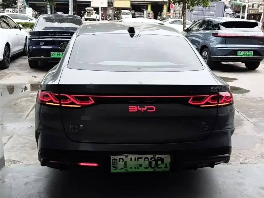 BYD Qin L — фото 7
