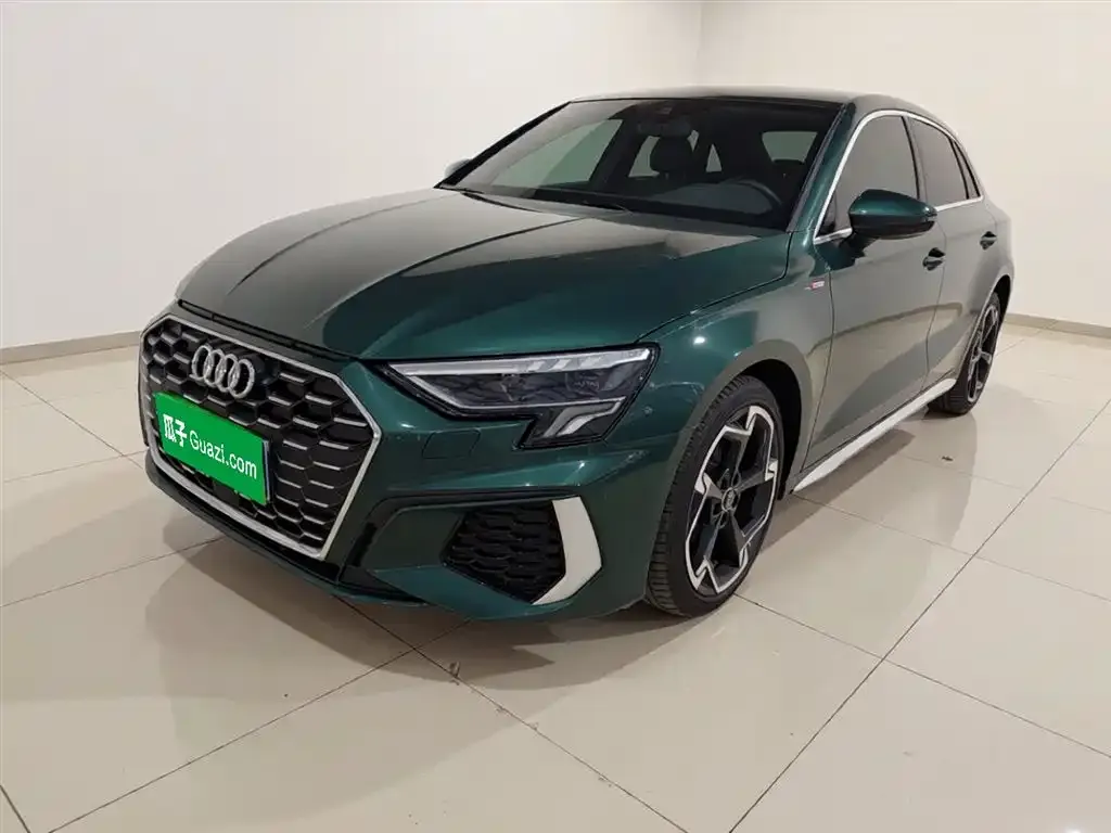 Audi A3 — фото 1